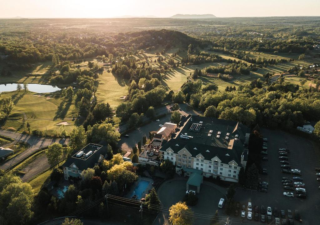 Hotel Chateau Bromont