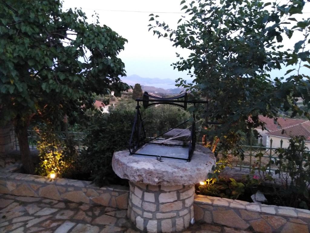 A garden outside Villa REGINA
