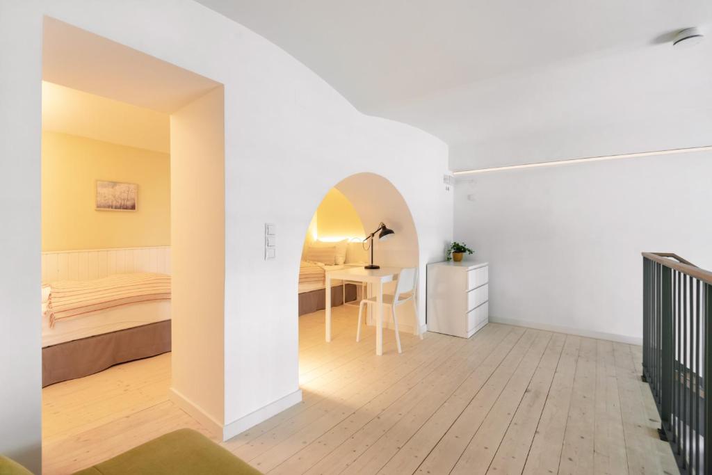 Postel nebo postele na pokoji v ubytování Vorgarten Apartments - central, new and stylish for your comfortable stay in Vienna