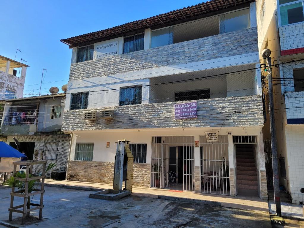 Tòa nhà nơi căn hộ tọa lạc