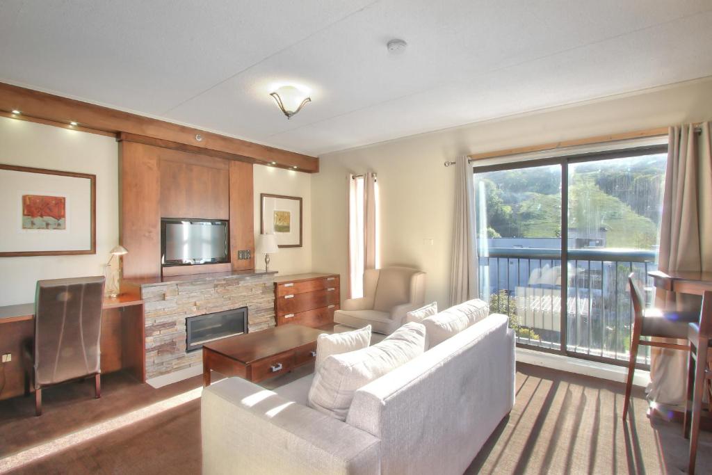 Blue Mountain Resort Inn - Suite Royale