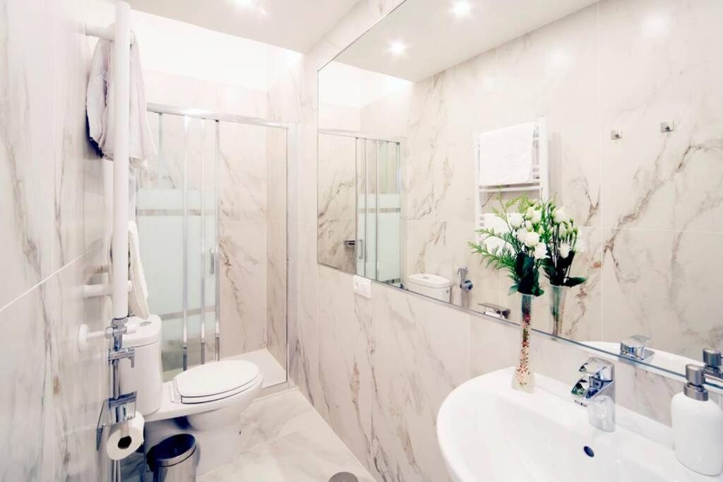 Kép Luxury & Design Apartment Madrid Center 3BRM 3BTHR szállásáról Madridban a galériában