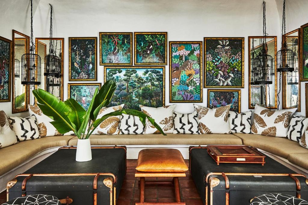 Posezení v ubytování Malliouhana Resort Anguilla