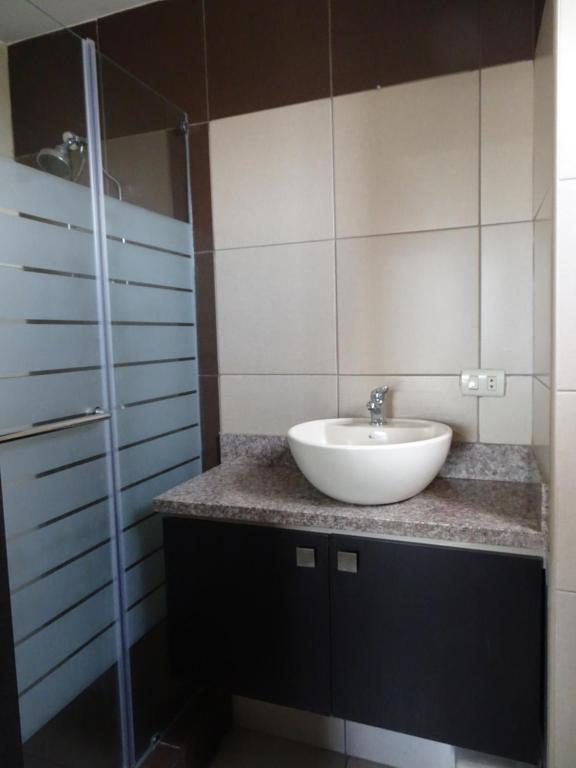 Koupelna v ubytování 1310 Luxury Room near of the Airport - Edificio Kennedy Town Center #403