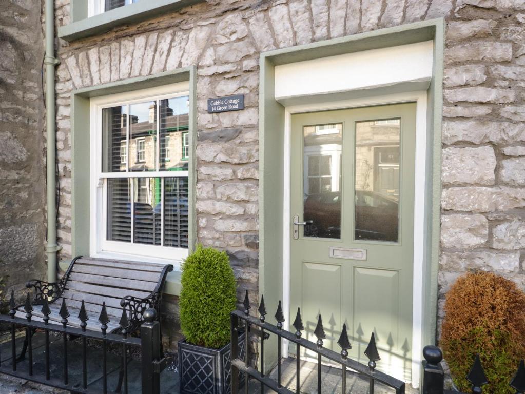 Gallery image of Cobble Cottage in Kendal
