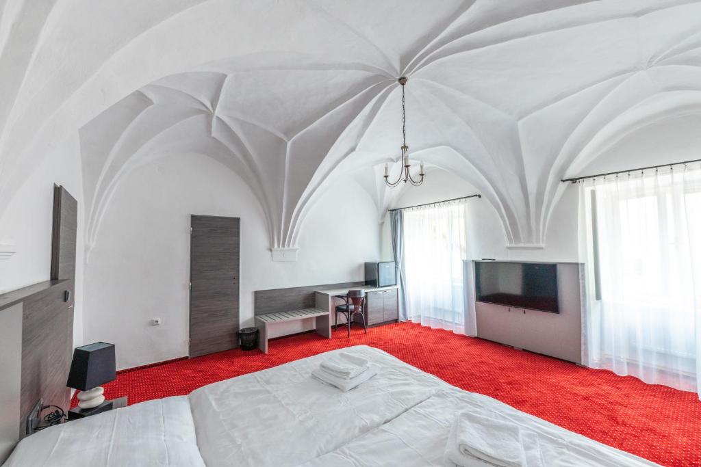 Hotel Třebovská restaurace - 8