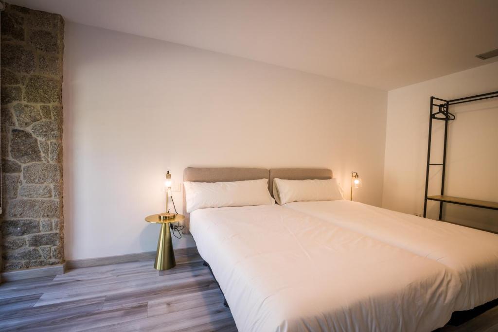 Hotel Pombal Rooms - 16