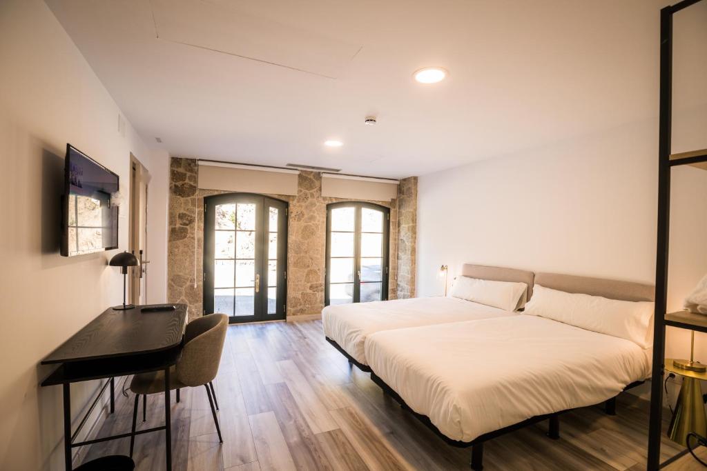 Hotel Pombal Rooms - 18