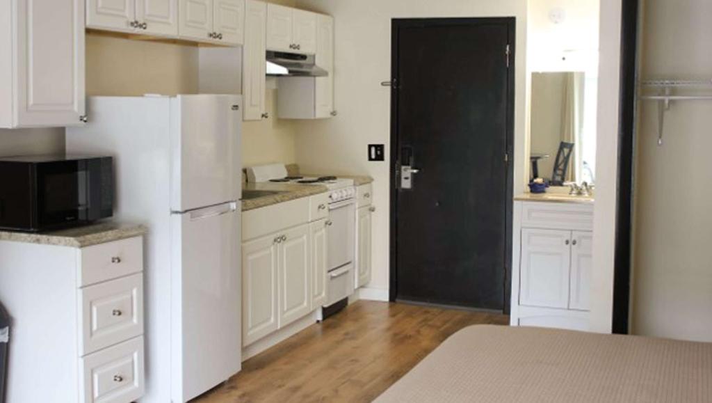 Colonial Inn Ellsworth - Salle Roi Standard