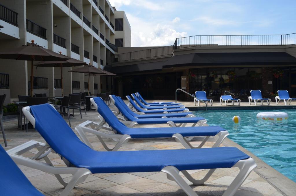 antydning madlavning Rough sleep Coast Capri Hotel, Kelowna – Updated 2023 Prices
