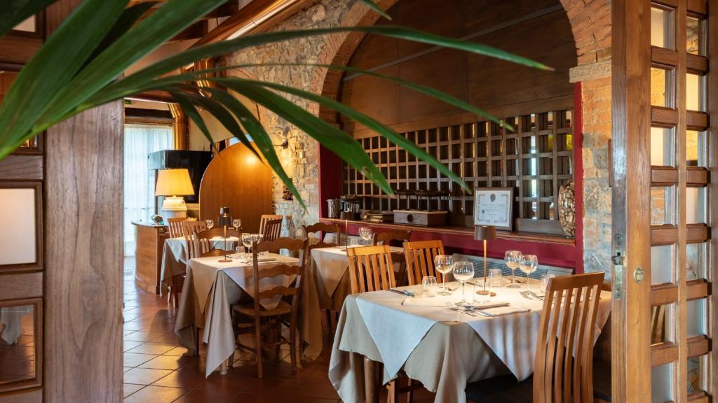 Restaurace v ubytování Antico Casale Di Scansano Resort