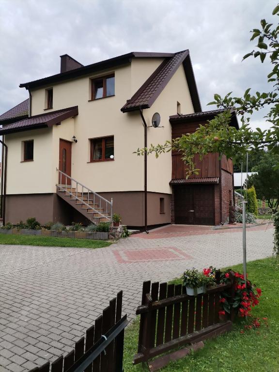 Budova, v ktorej sa dovolenkový dom nachádza