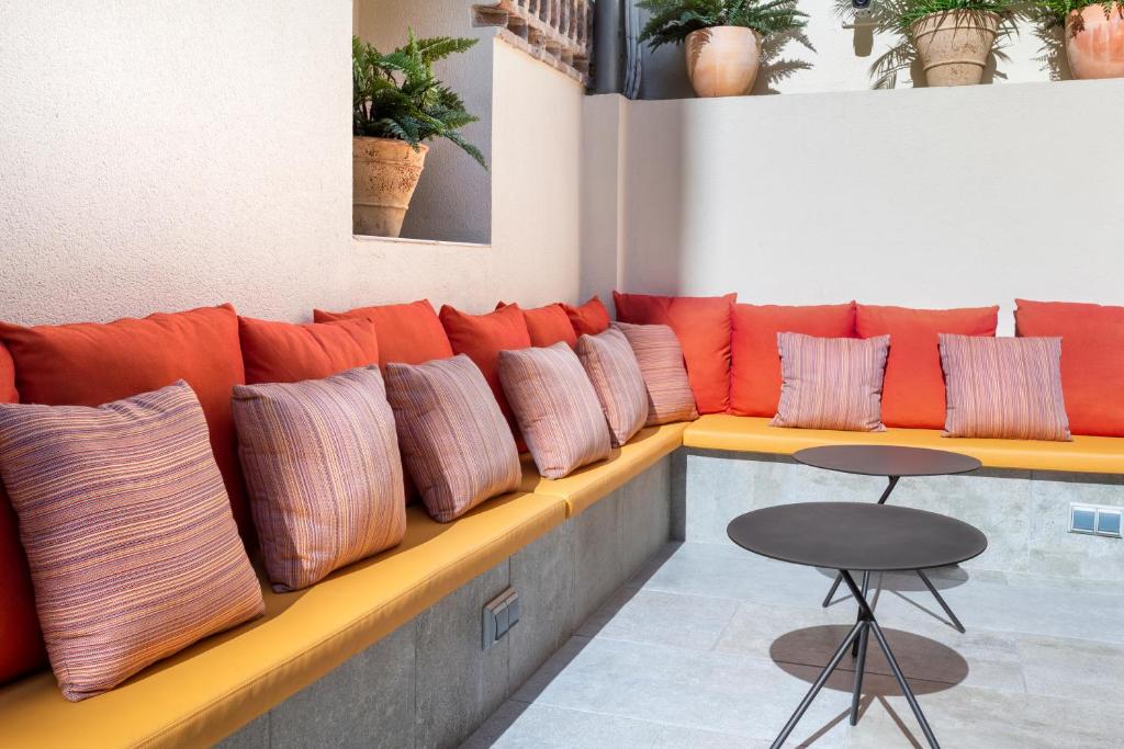 Catalonia Goya - Resim 21