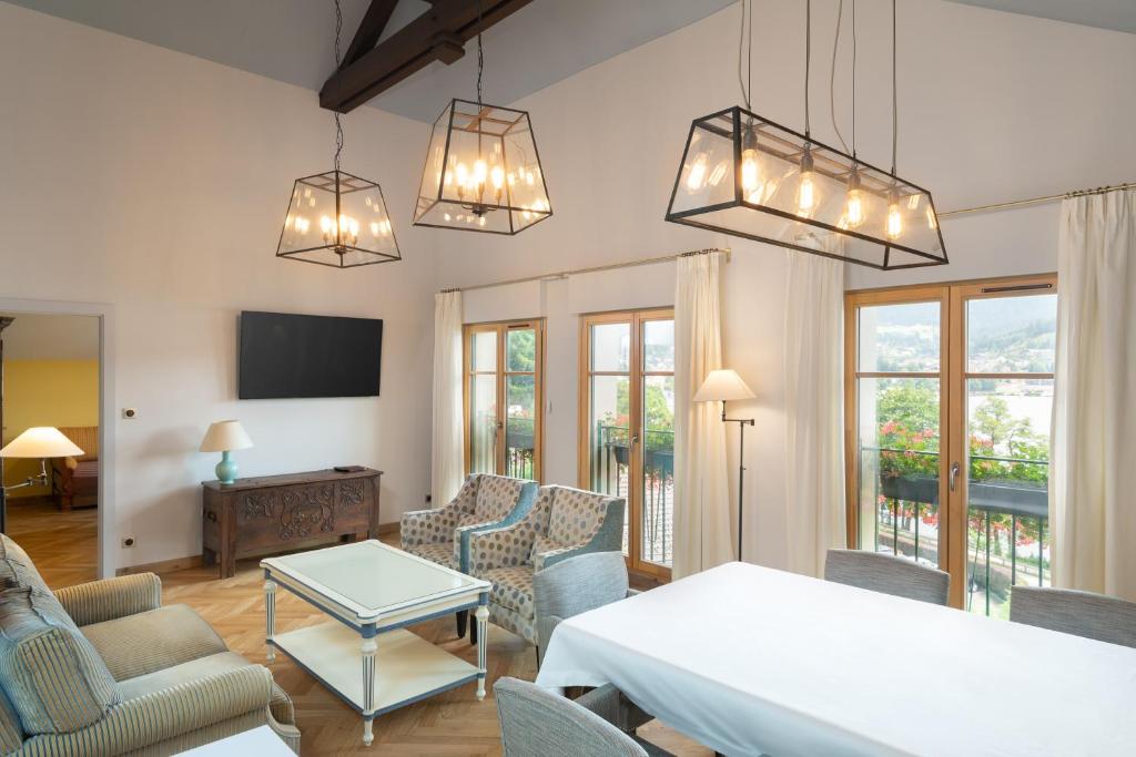 Le Manoir Au Lac - 19