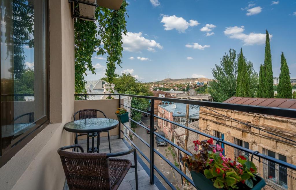 Balkón nebo terasa v ubytování Constant Tbilisi