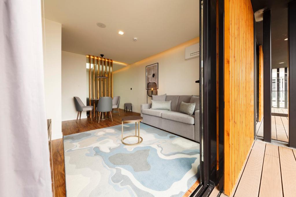 The Shipyard - Angra - Resim 39