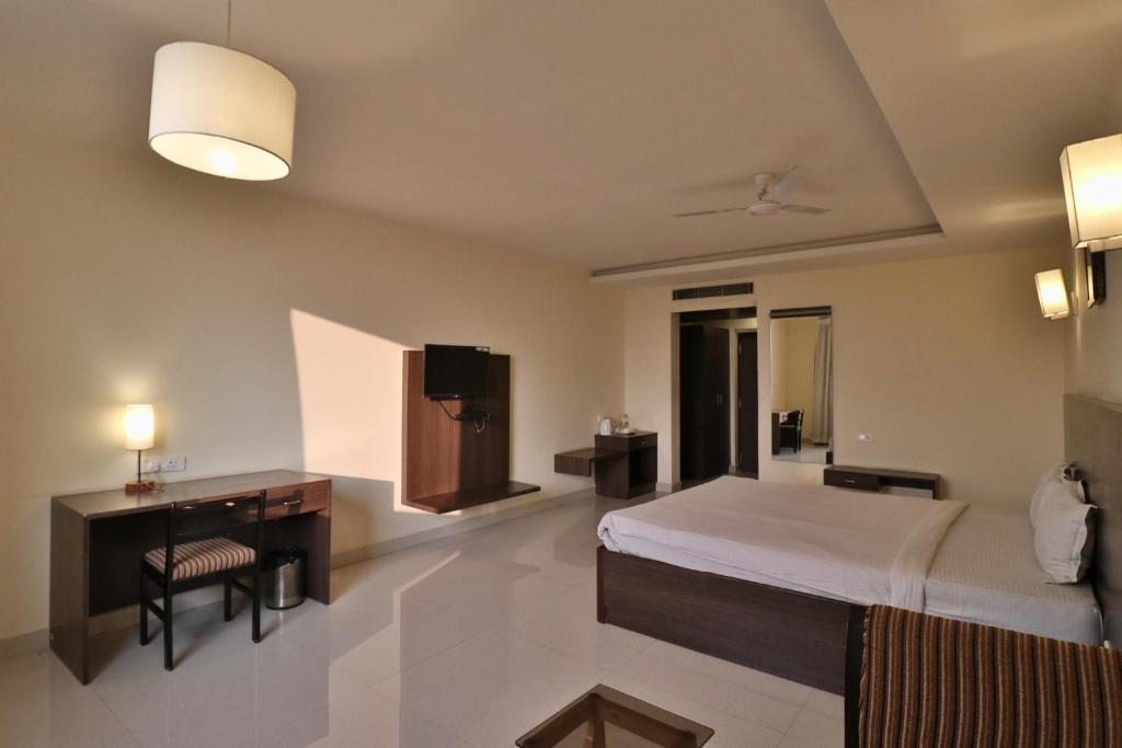 Hotel Allum - Deluxe Double Room
