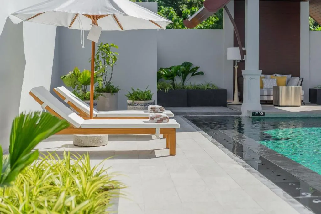 One-Bedroom Villa with Private Pool - Club Lounge Access