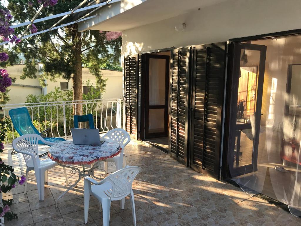 Balkón nebo terasa v ubytování Mondeno apartments
