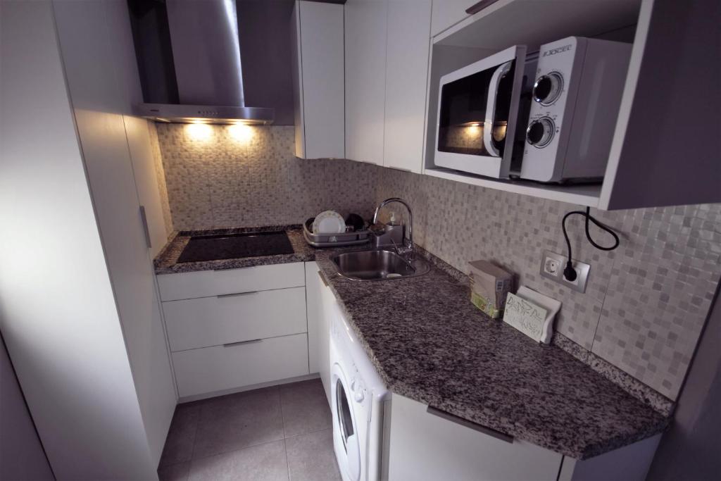 Kuchyňa alebo kuchynka v ubytovaní Apartamento La Cordobesita