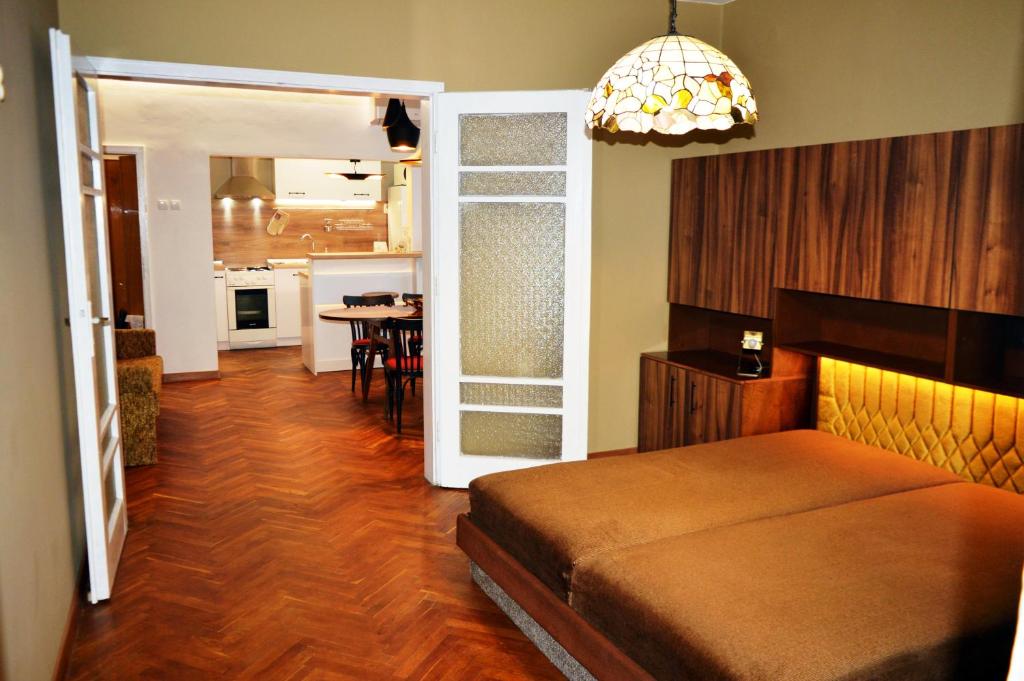 H&B Varna Apartments 1