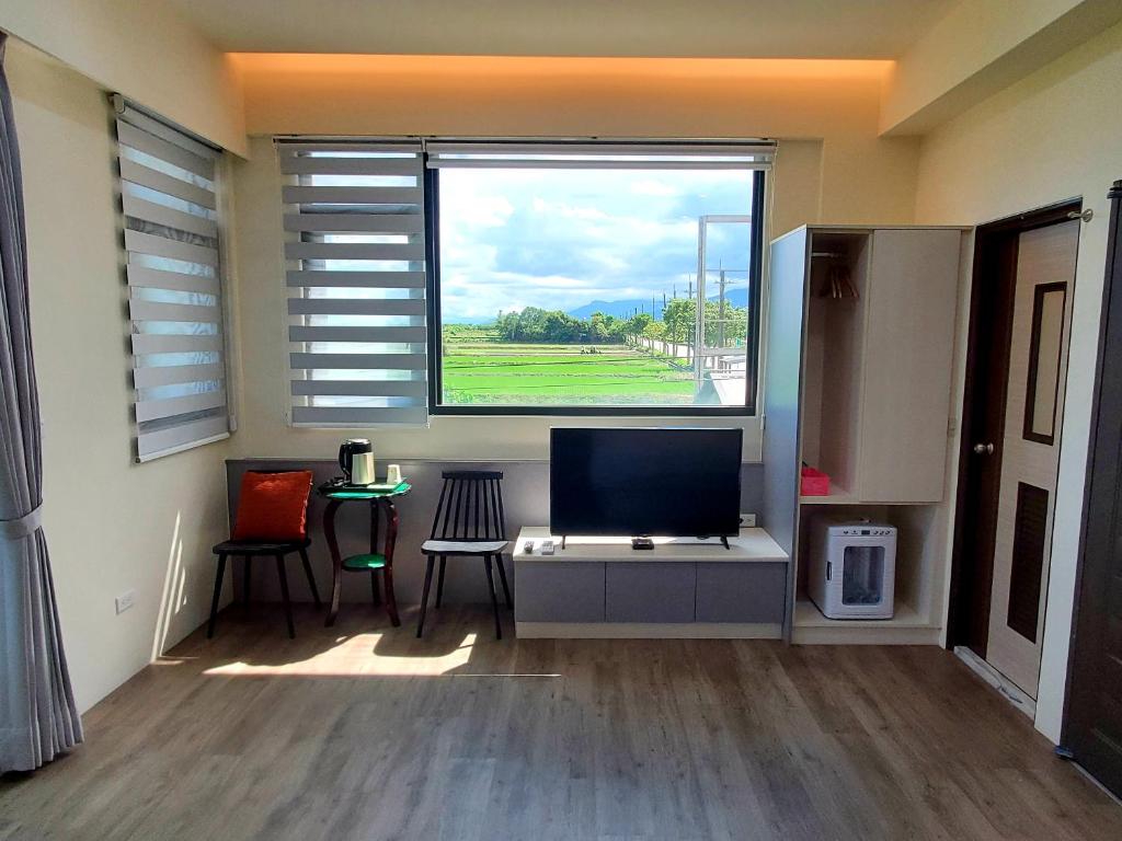 Letes stay - Double Or Twin Room With Balcony