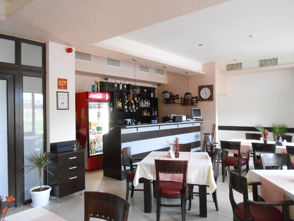 Nápoje v ubytování Hotel Enchevi