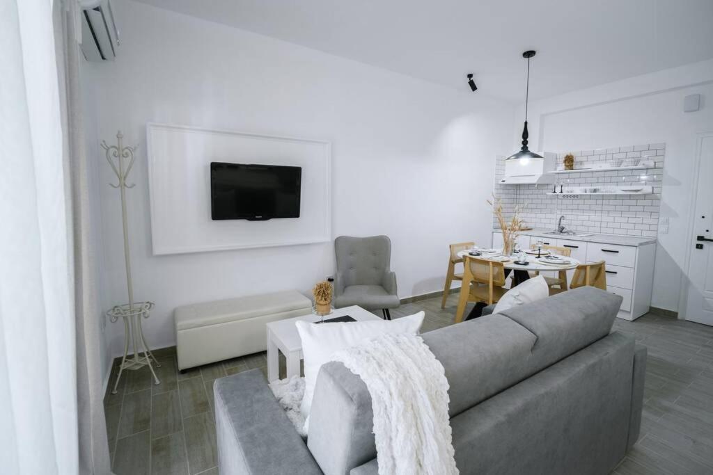 Gallery image of Luxury Central Studio in Xanthi