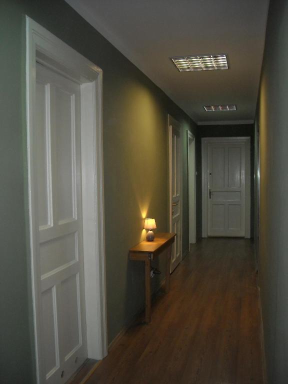 Words & Swords - Double Or Twin Room With Shared Bathroom