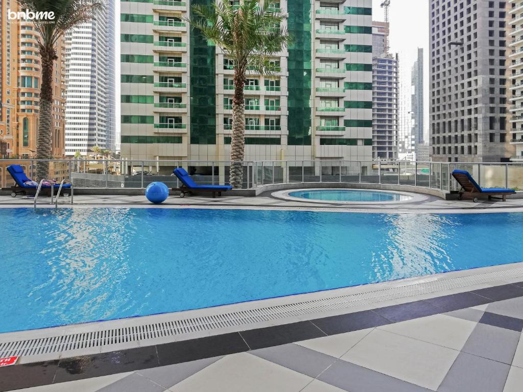 bnbmehomes – Luxury Sky Scraper in the Heart of Marina Rare Find – 2201