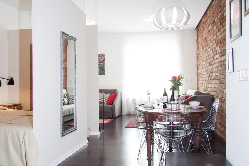 Centroom Apartments Zagreb - Comfort One-Bedroom Apartment