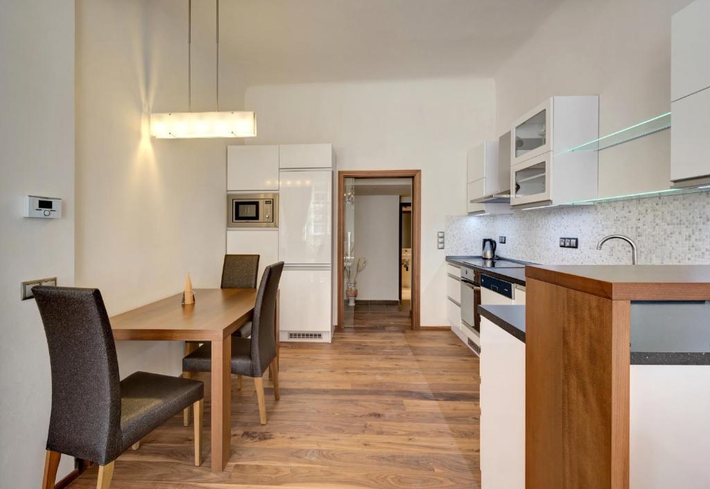 Historic Centre Apartments II - 1