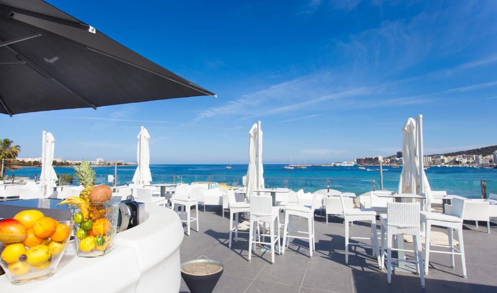 Typic Marina Playa - Adults Only, Bahia de Sant Antoni ...