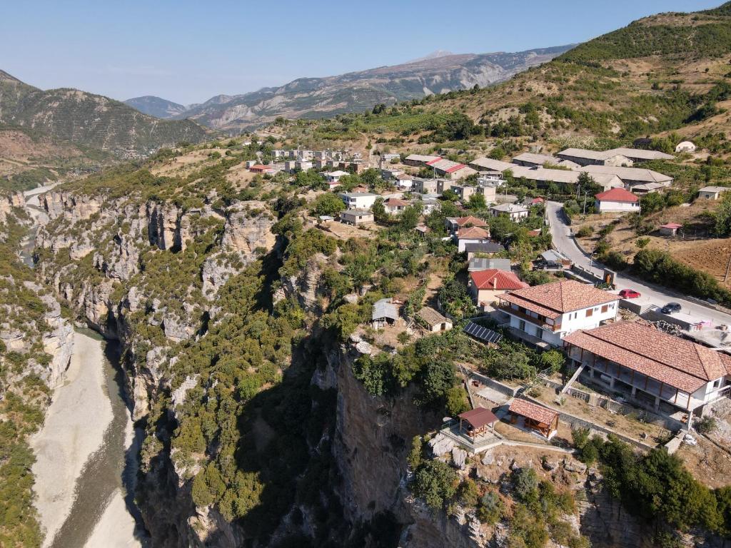 Guest House Bracaj - Imazhi 12