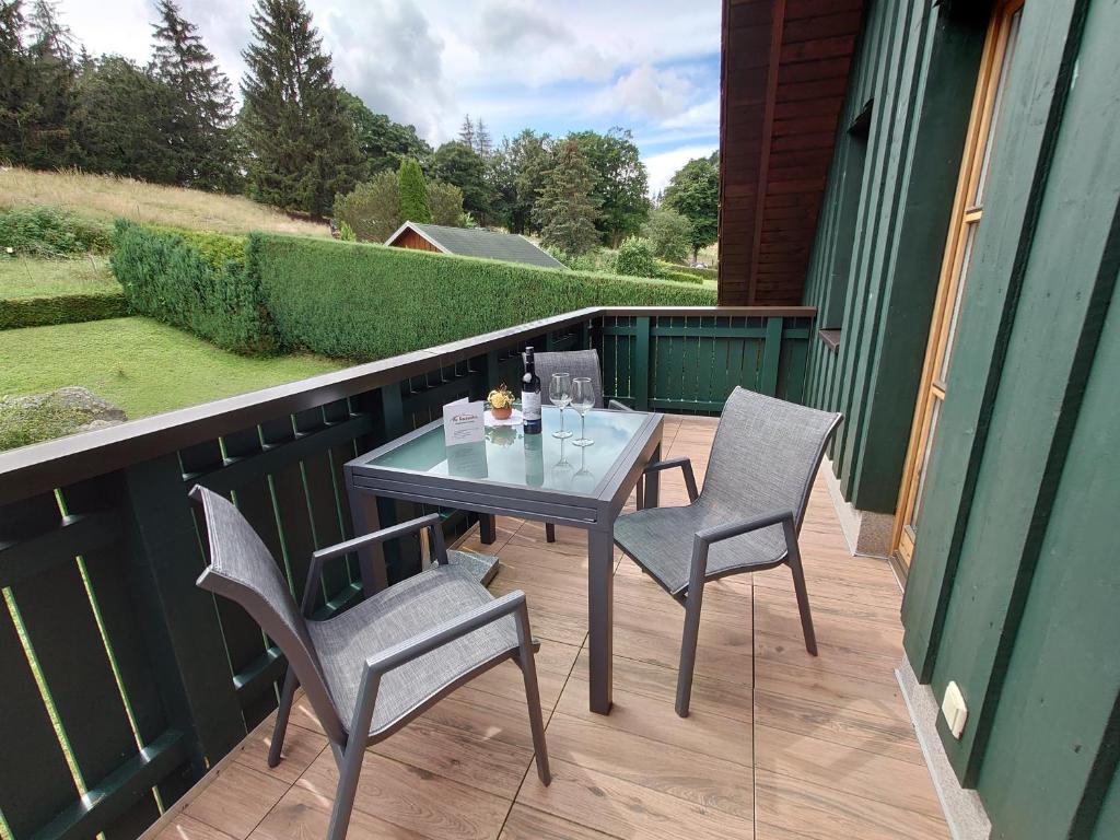 Landhausferienwohnungen Am Brockenblick - Holiday Apartment For 3 People