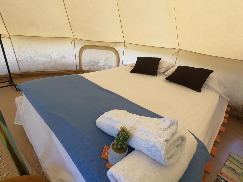 Voodi või voodid majutusasutuse Glamping Due Amici toas