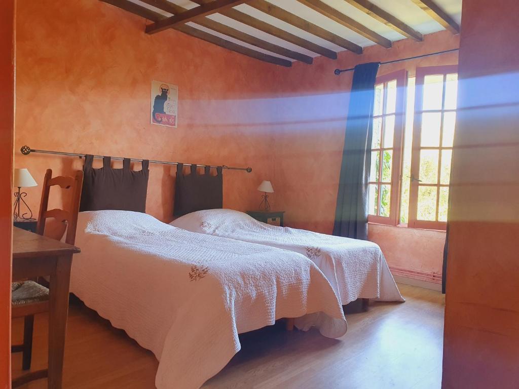 Ferme équestre & Chambres d'hôtes Gateau Stables proche Guédelon - Chambre Jumelle Avec Salle De Bain