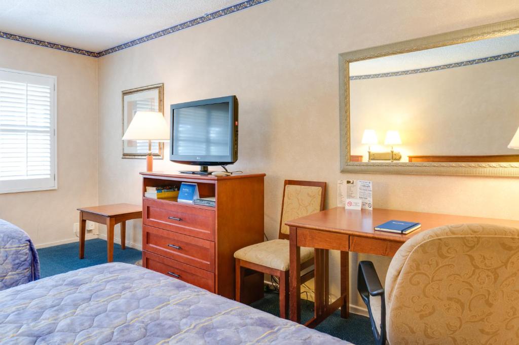 Saga Motor Hotel Pasadena photo