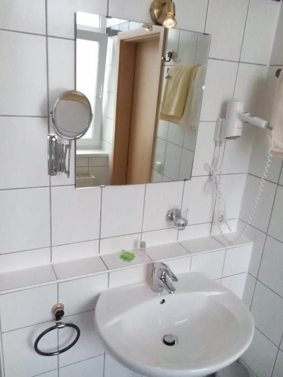 Europa Hotel Garni free parking - Standard Single Room