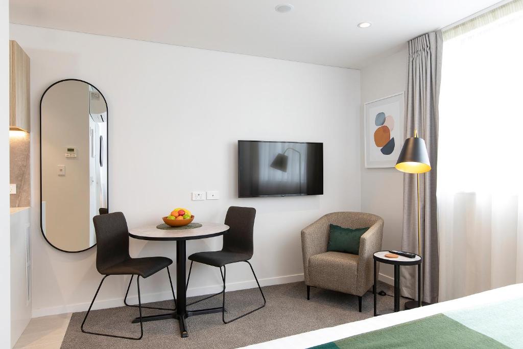 Quest Mount Eden - Resim 12