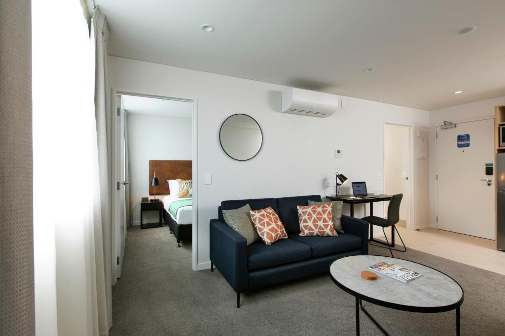 Quest Mount Eden - Resim 13