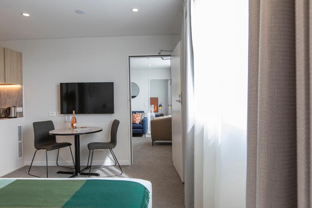 Quest Mount Eden - Resim 15