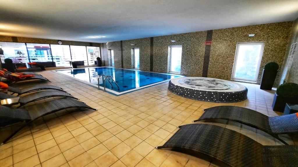 Bazén v ubytování Veronika Hotel nebo v jeho okolí