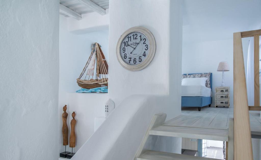 Posteľ alebo postele v izbe v ubytovaní Grand Villa With Sea View And Private Pool Up To 8 Persons Apv Golden Beach Paros
