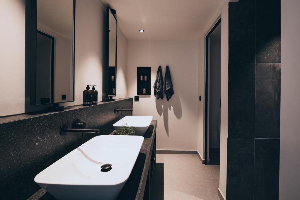 Kép More Meni Residence & Suites szállásáról Tingákiban a galériában