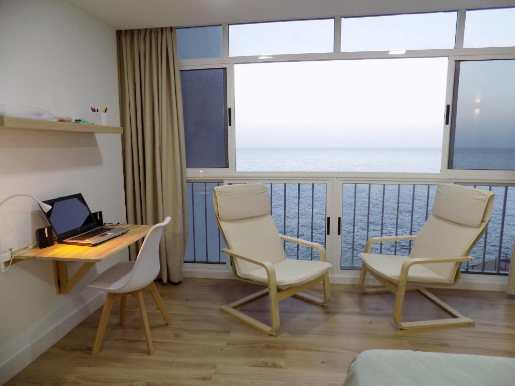 Nespecifikovaný výhled na moře nebo výhled na moře při pohledu z apartmánu