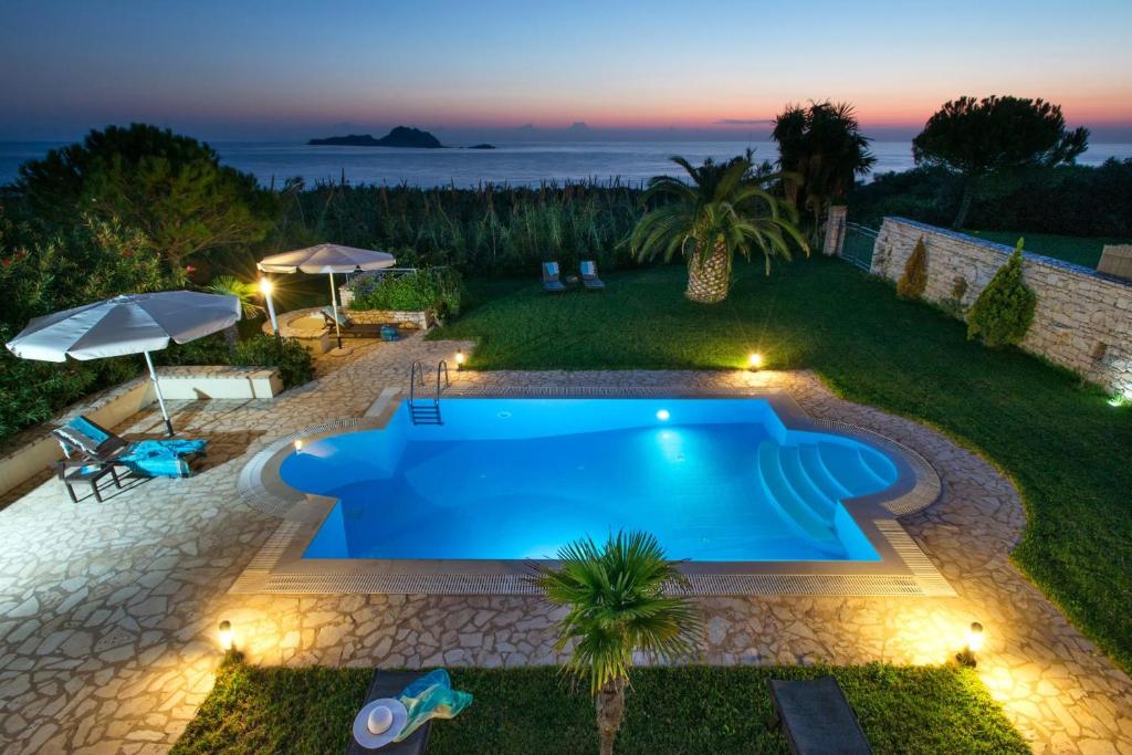 Basen w obiekcie Panorama Villas Corfu 3 Bedroom Villa Sea View With Private Pool lub w pobliżu