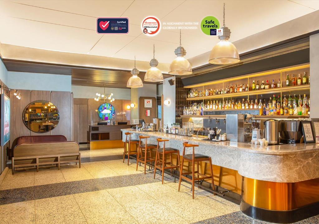 Lounge nebo bar v ubytování Swiss-Belinn Wahid Hasyim