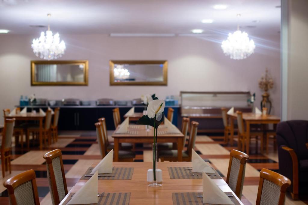 ROSS Hotel nähe Messe Stuttgart - Resim 30