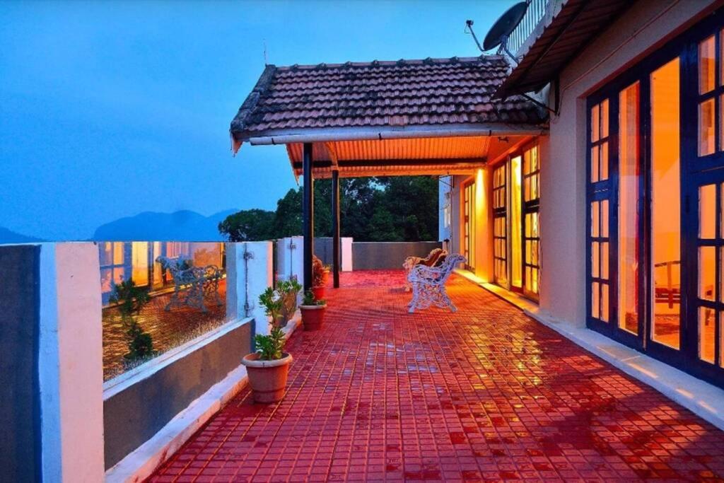 Le Rêve Holiday Home - Maison De Trois Chambres